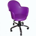  Cadeira Gogo púrpura padrão Vivo, fabricada em polipropileno injetado na cor púrpura (Pantone 2603c), base em aço polido cromado.  Em 2016 a Telefônica trocou o modelo padrão das cadeiras para lojas Vivo, antes Wave de acrílico e agora Cadeira Gogo de Polipropileno púrpura, as cadeira devem ser exatamente na cor especificada pela telefônica (Vivo) que é o pantone 2603C. As cadeiras especificadas tem as opções giratória, aproximação fixa, Banqueta alta e a cadeira caixa alta com aro de apoio.